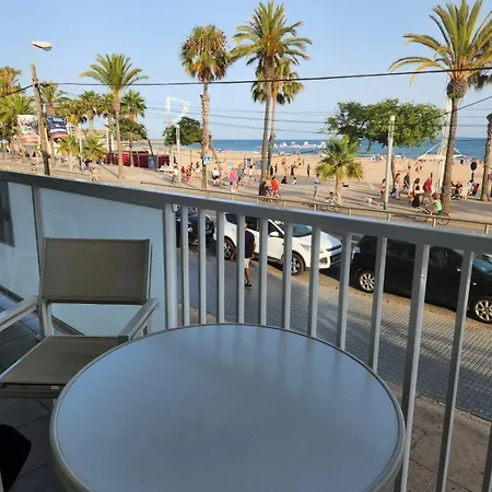 Beachfront Parking Included Apartament
